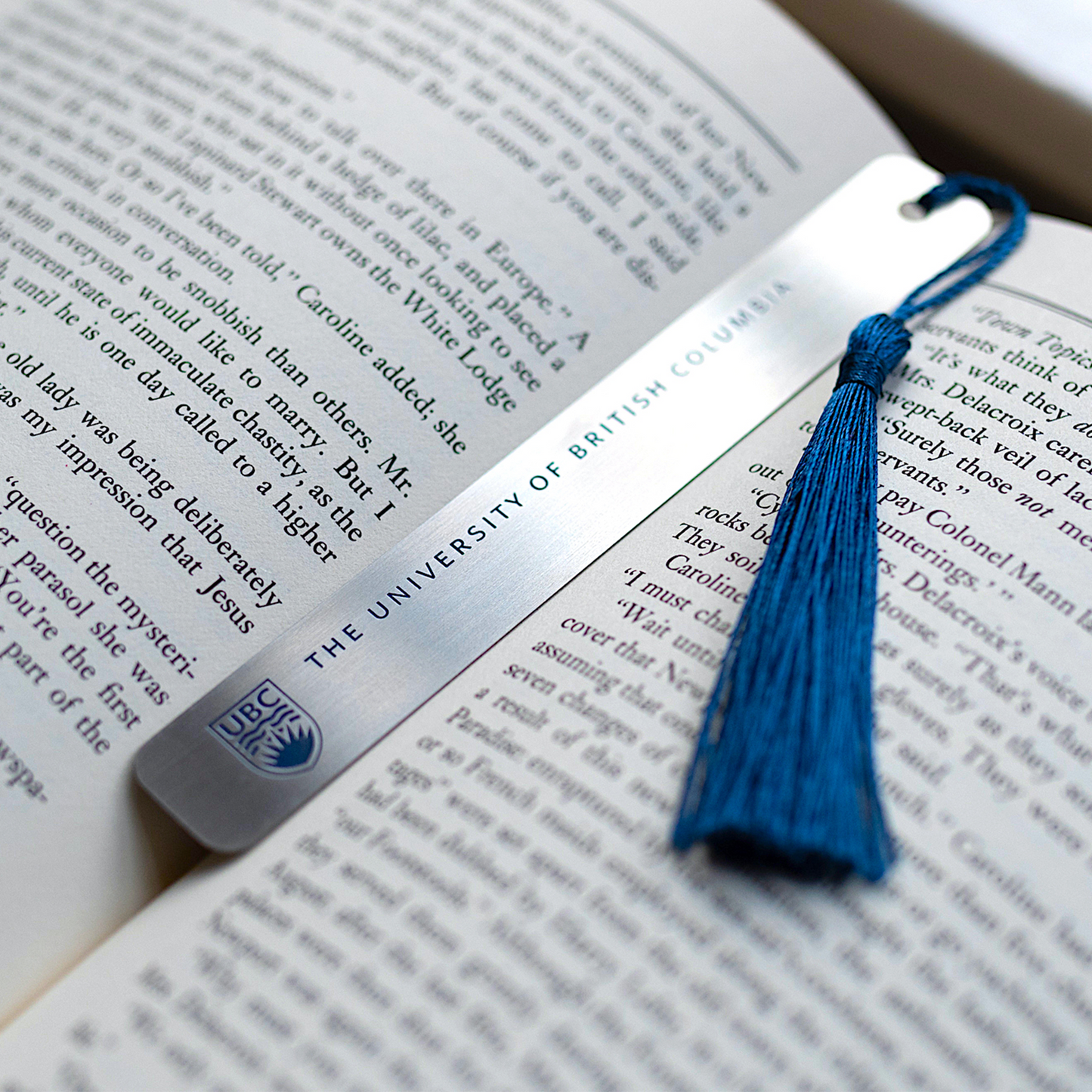 ALUMNI BOOKMARK II