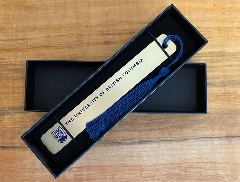 ALUMNI BOOKMARK